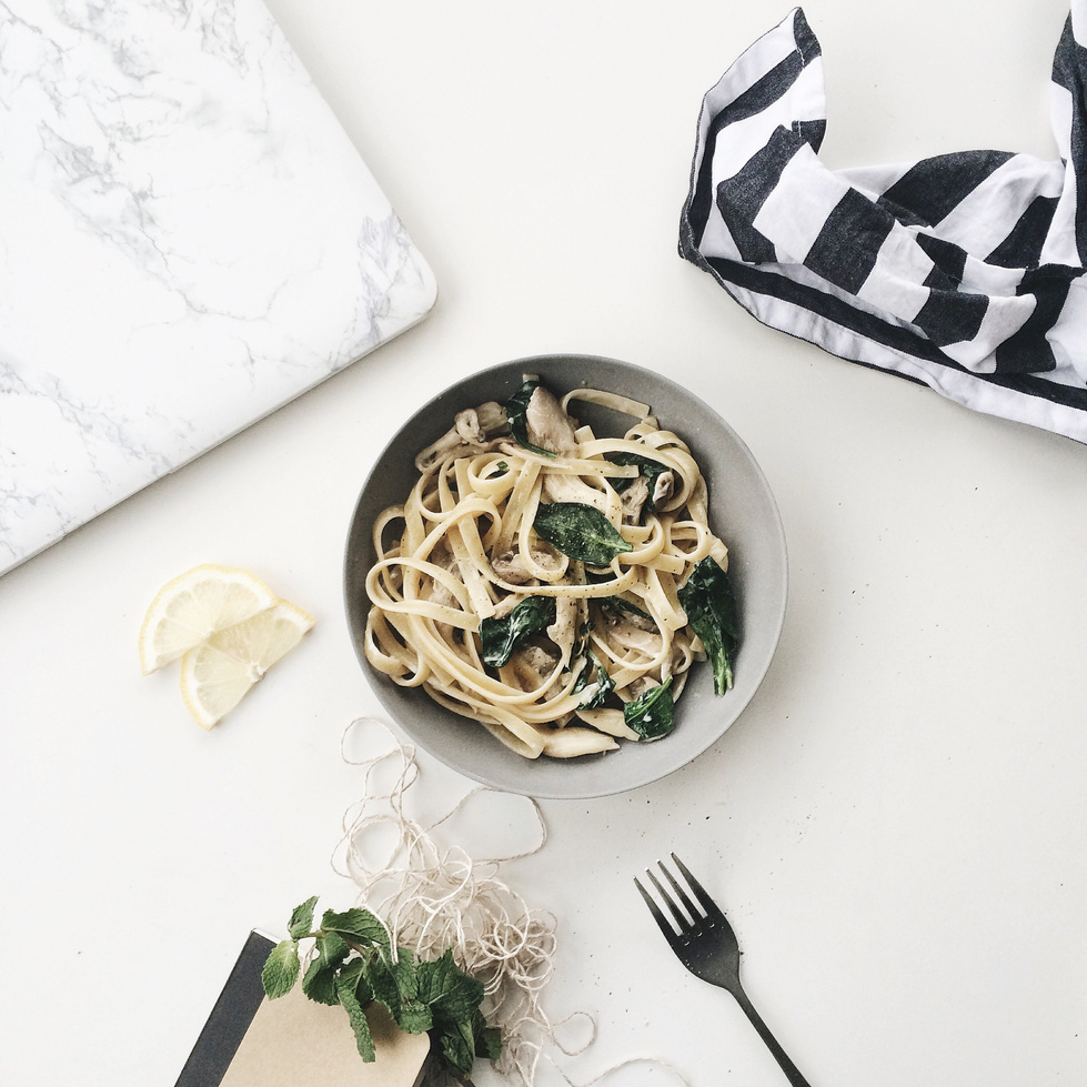 Carbonara in Gray Bowl